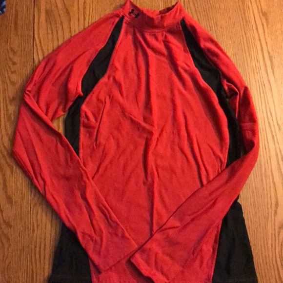 Under Armour Tops - Under Armour cold gear shirt